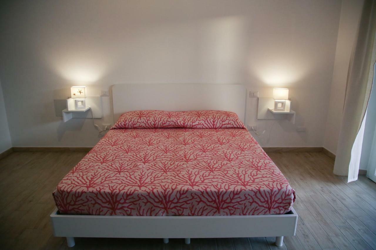קאלאסטה B&B Le Tre Spiagge מראה חיצוני תמונה