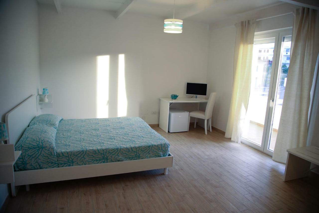 קאלאסטה B&B Le Tre Spiagge מראה חיצוני תמונה